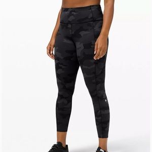 Lululemon Fast and Free Tight II 25” in camo